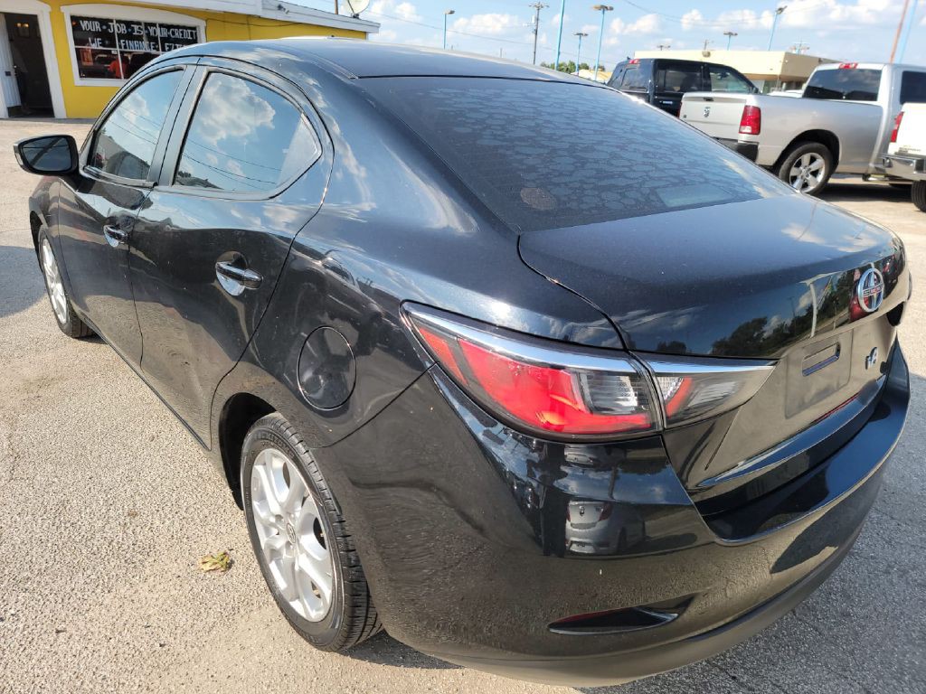 2016 Scion iA Image 5