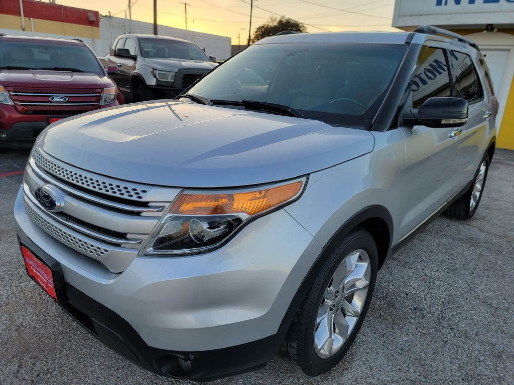 2011 Ford Explorer Image 3