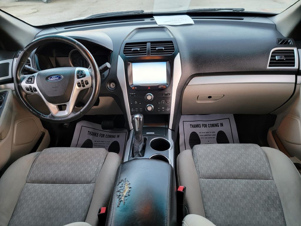 2011 Ford Explorer Image 8