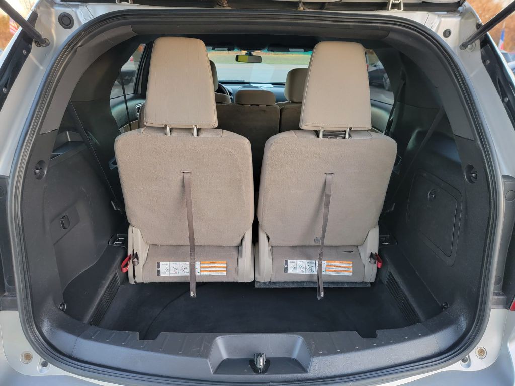 2011 Ford Explorer Image 18