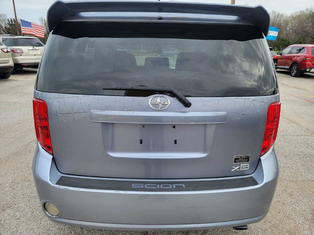 2010 Scion xB Image 4