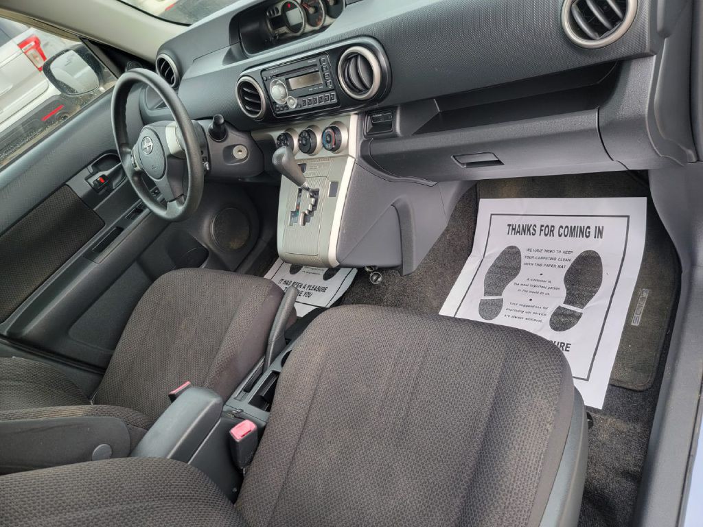 2010 Scion xB Image 10