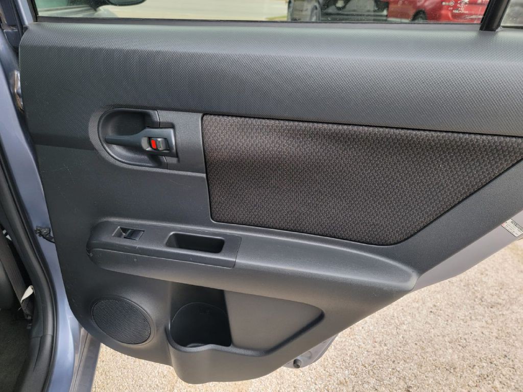 2010 Scion xB Image 13