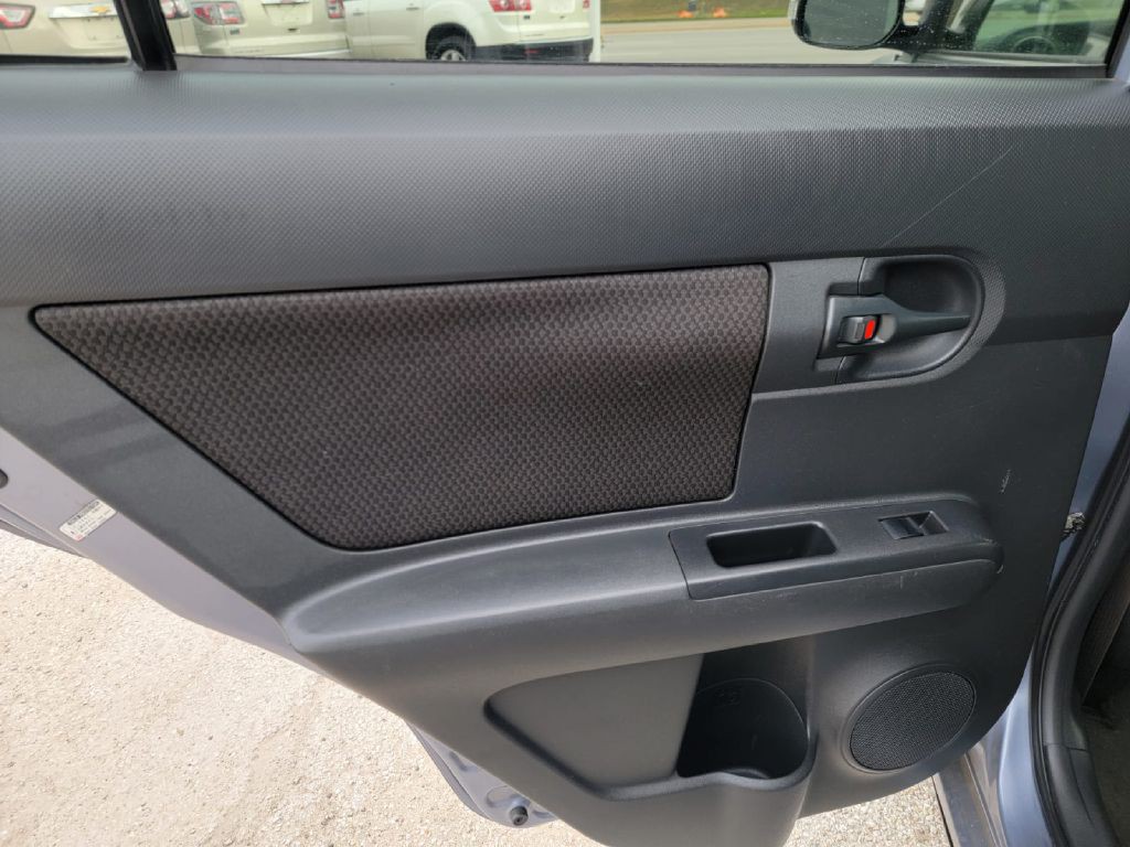 2010 Scion xB Image 15