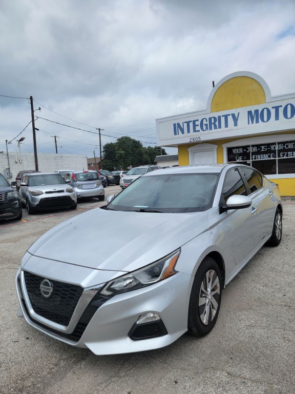 2019 Nissan Altima Image 2