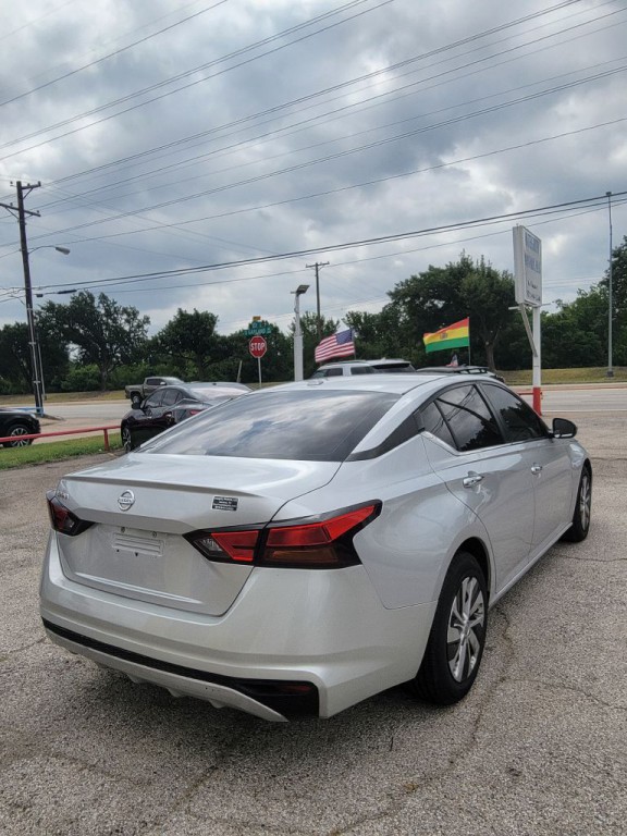 2019 Nissan Altima Image 6