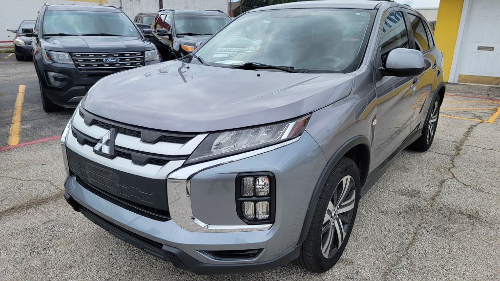 2020 Mitsubishi Outlander Image 3