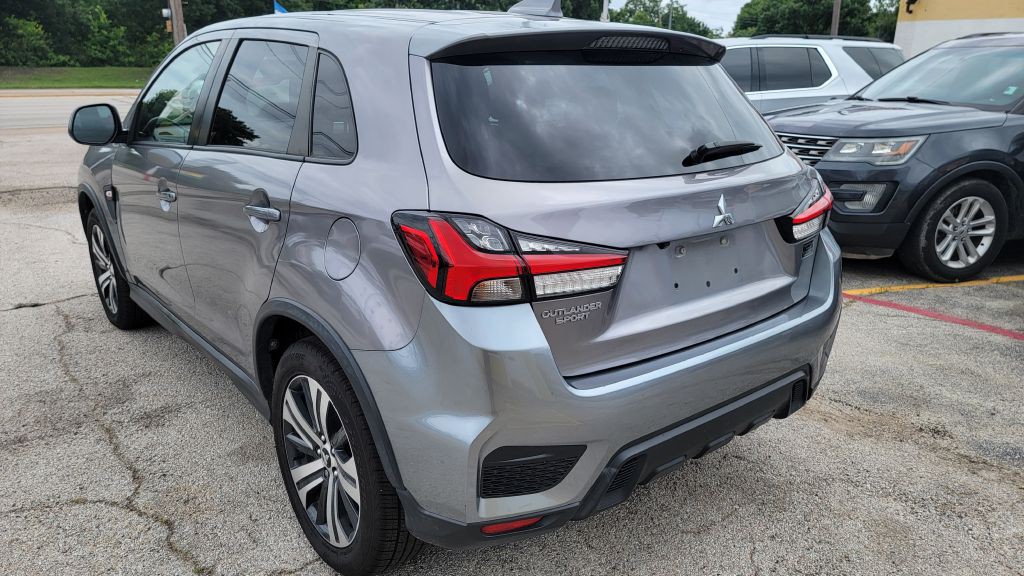 2020 Mitsubishi Outlander Image 5