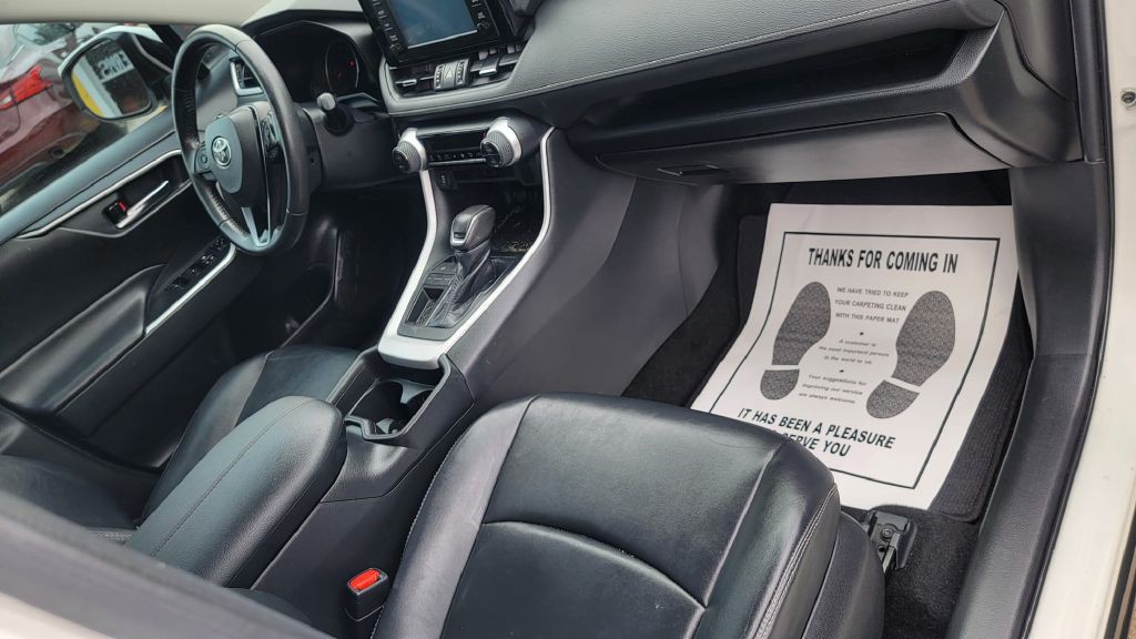 2019 Toyota Rav4 Image 10