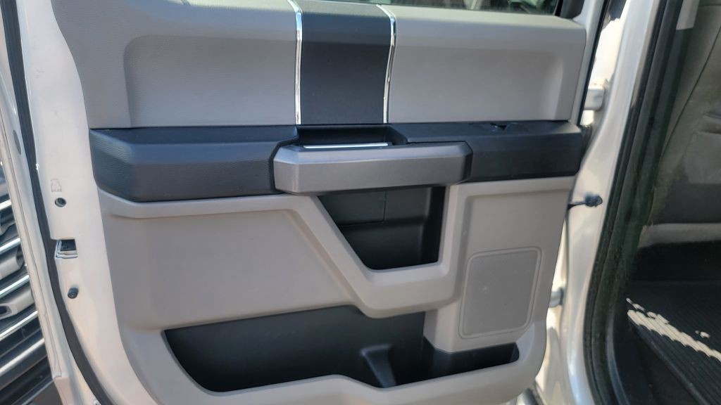 2015 Ford F-150 Image 13