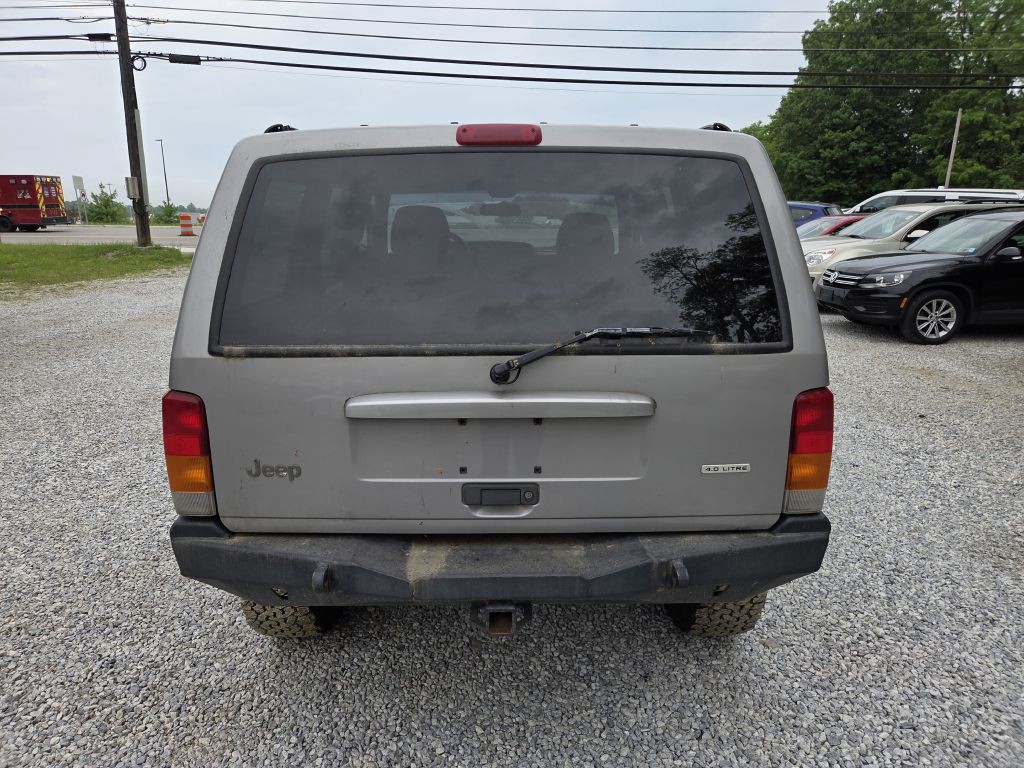 2001 Jeep Cherokee Image 6