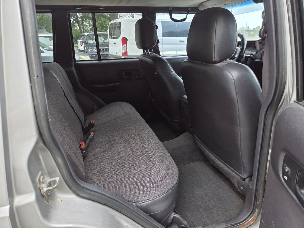 2001 Jeep Cherokee Image 13