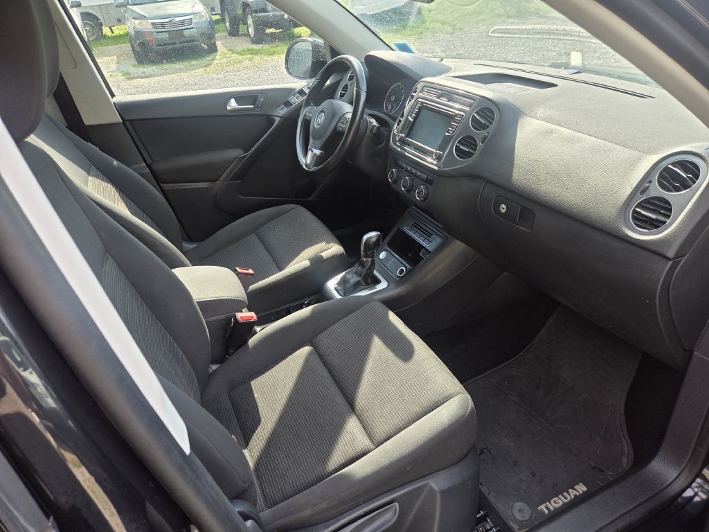 2017 Volkswagen Tiguan Image 14