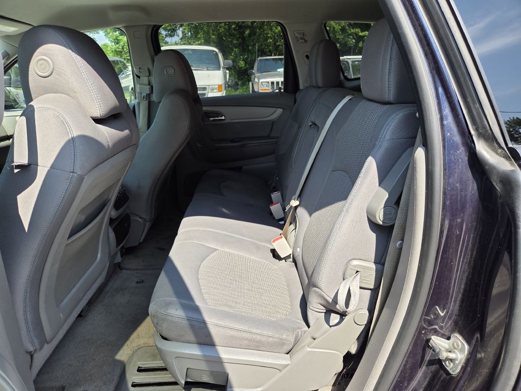 2017 Chevrolet Traverse Image 11