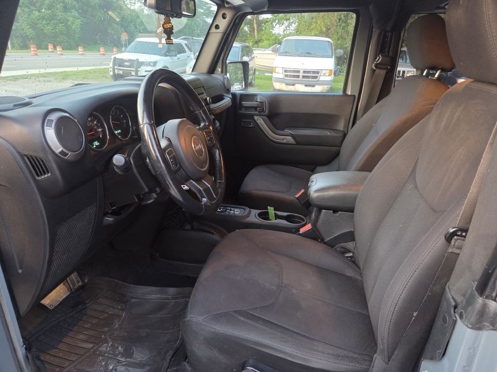 2015 Jeep Wrangler Image 9