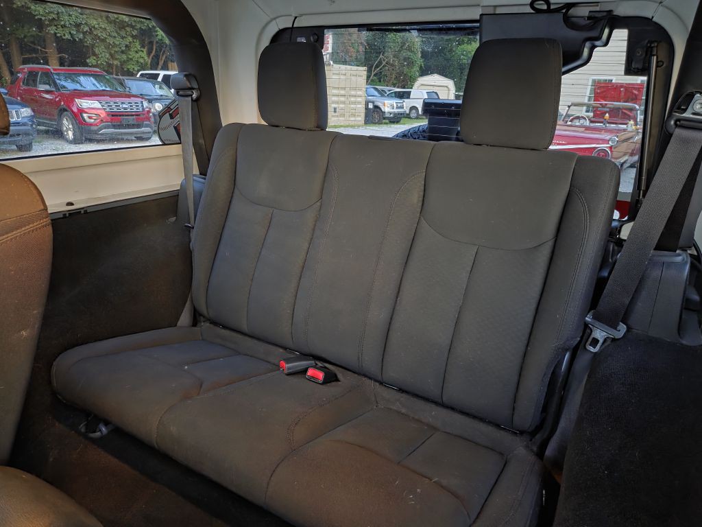 2015 Jeep Wrangler Image 11