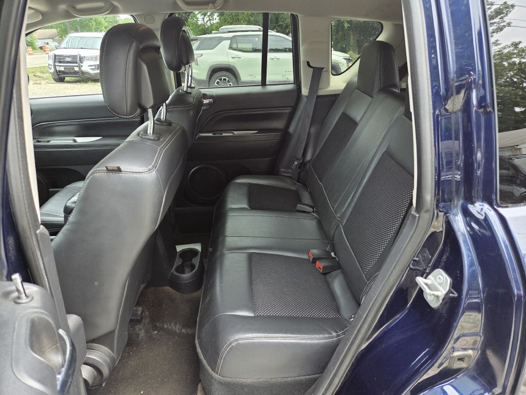 2014 Jeep Compass Image 10