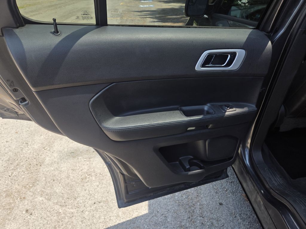 2015 Ford Explorer Image 15