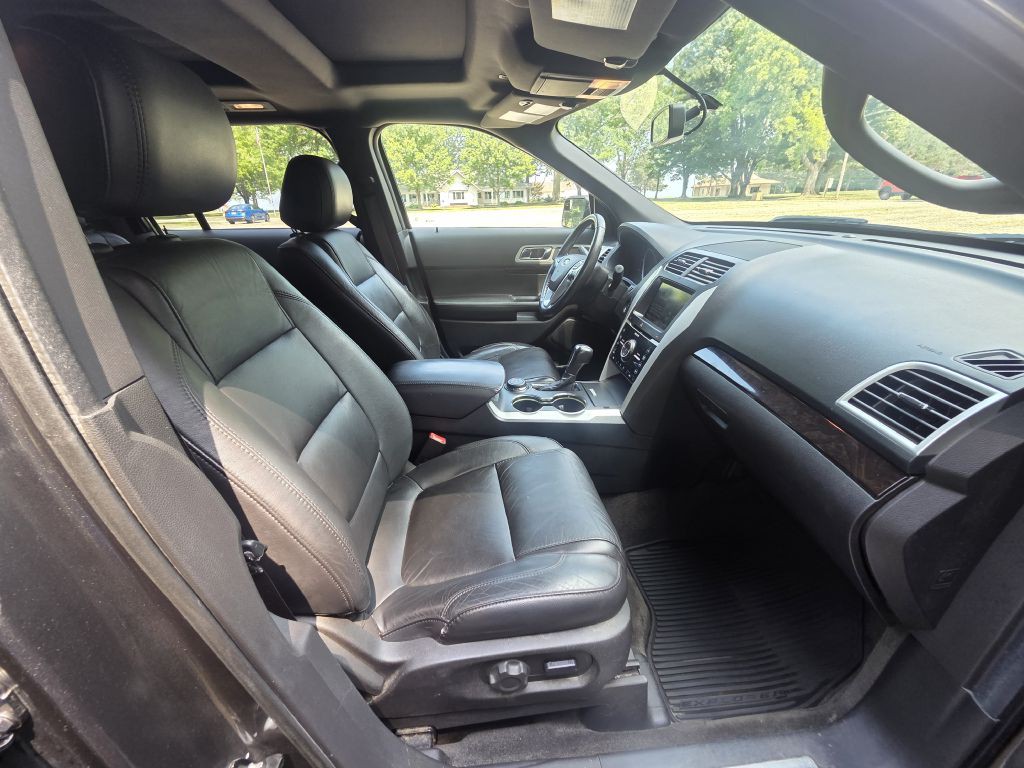 2015 Ford Explorer Image 18