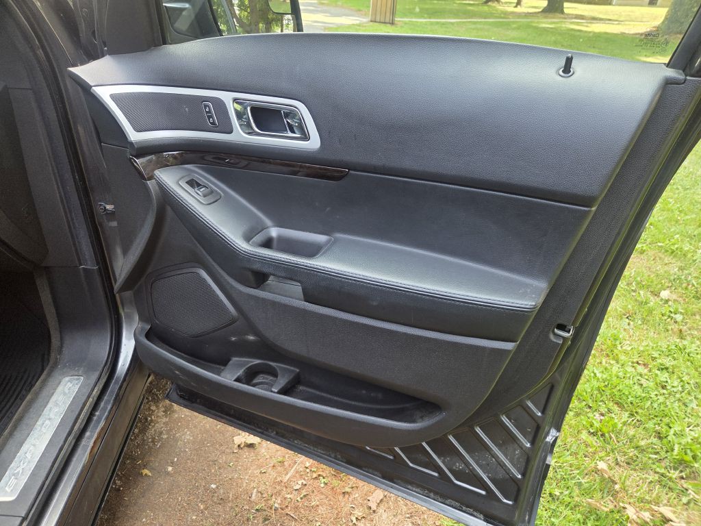 2015 Ford Explorer Image 19