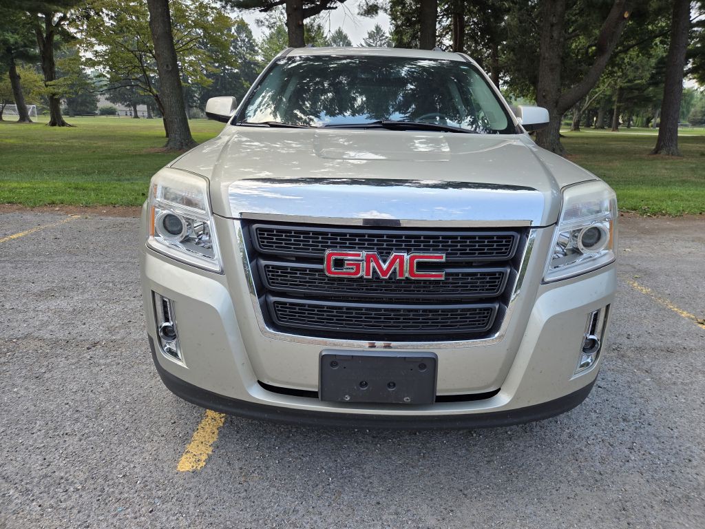 2014 GMC Terrain Image 2