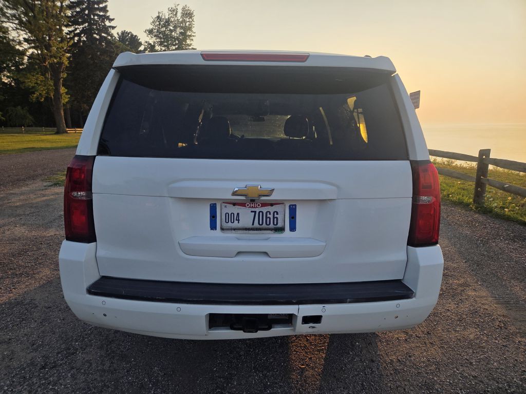 2016 Chevrolet Suburban Image 6