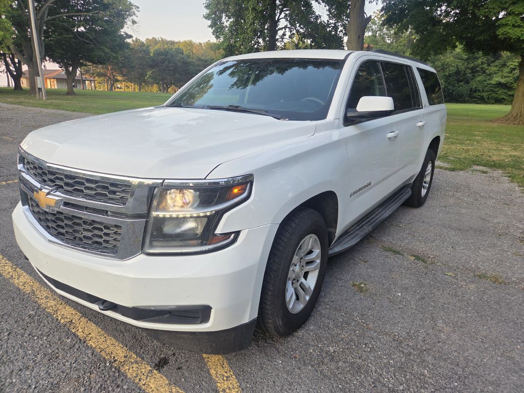 2016 Chevrolet Suburban Image 9