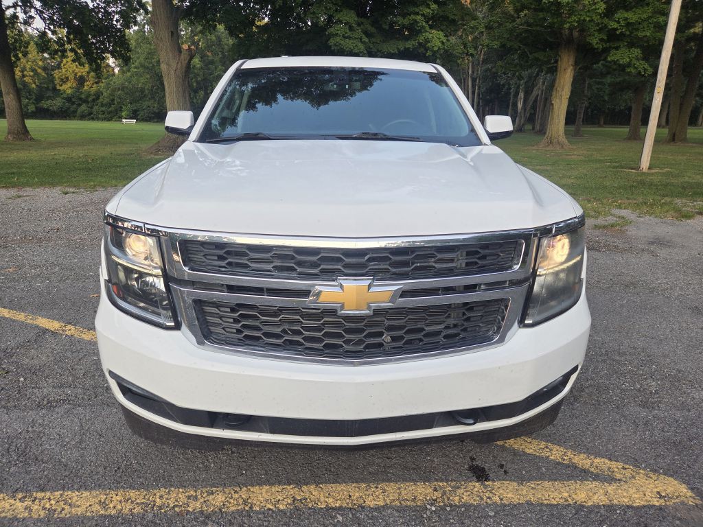 2016 Chevrolet Suburban Image 10