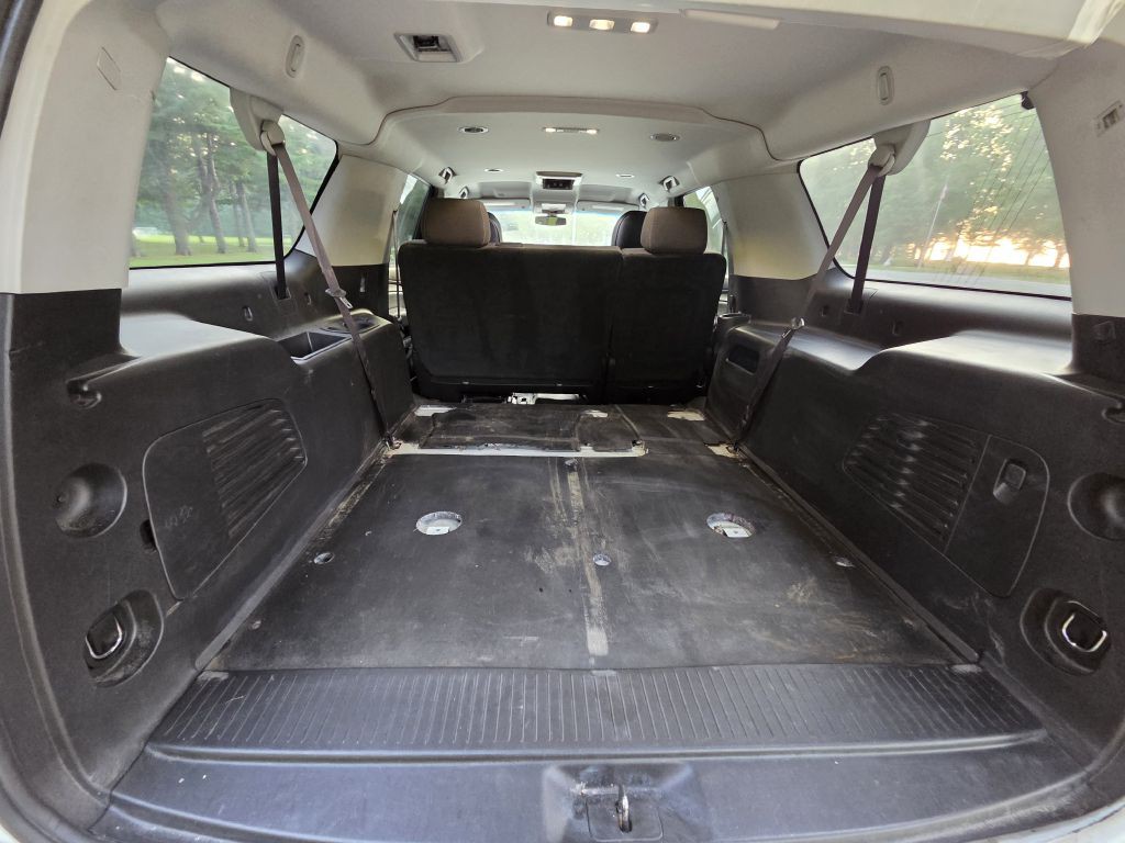 2016 Chevrolet Suburban Image 22