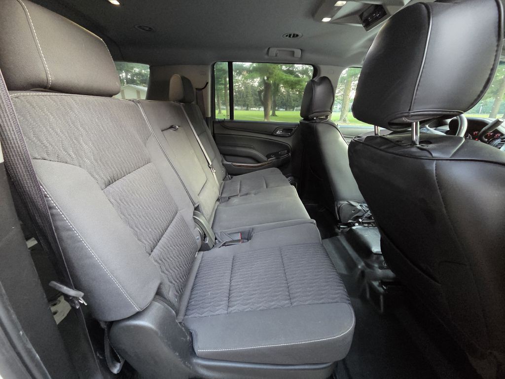 2016 Chevrolet Suburban Image 23