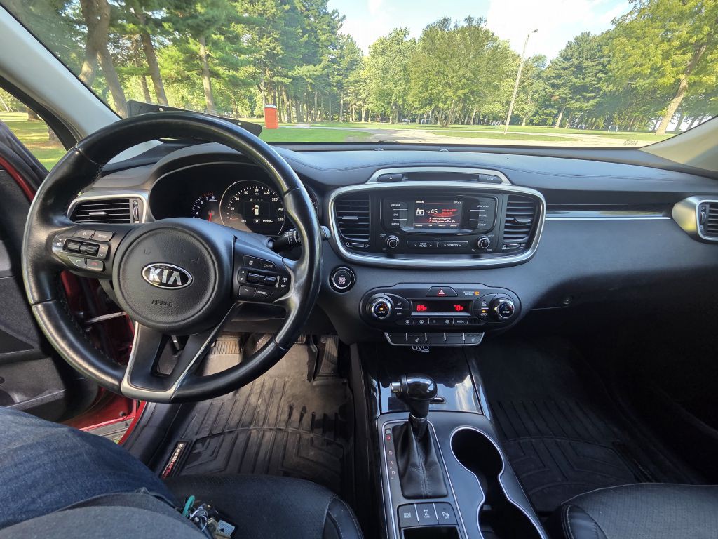 2016 Kia Sorento Image 11