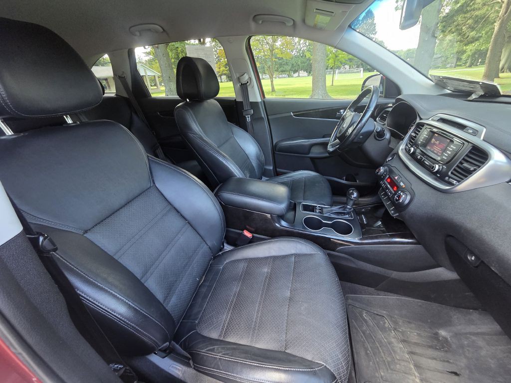 2016 Kia Sorento Image 16