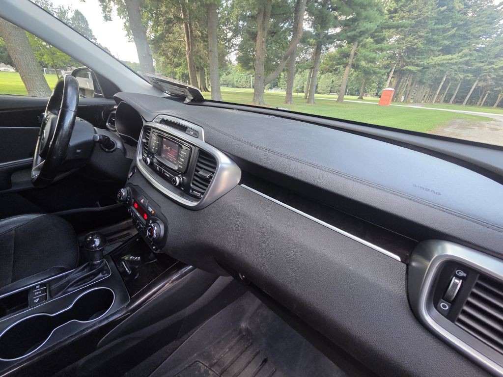 2016 Kia Sorento Image 17