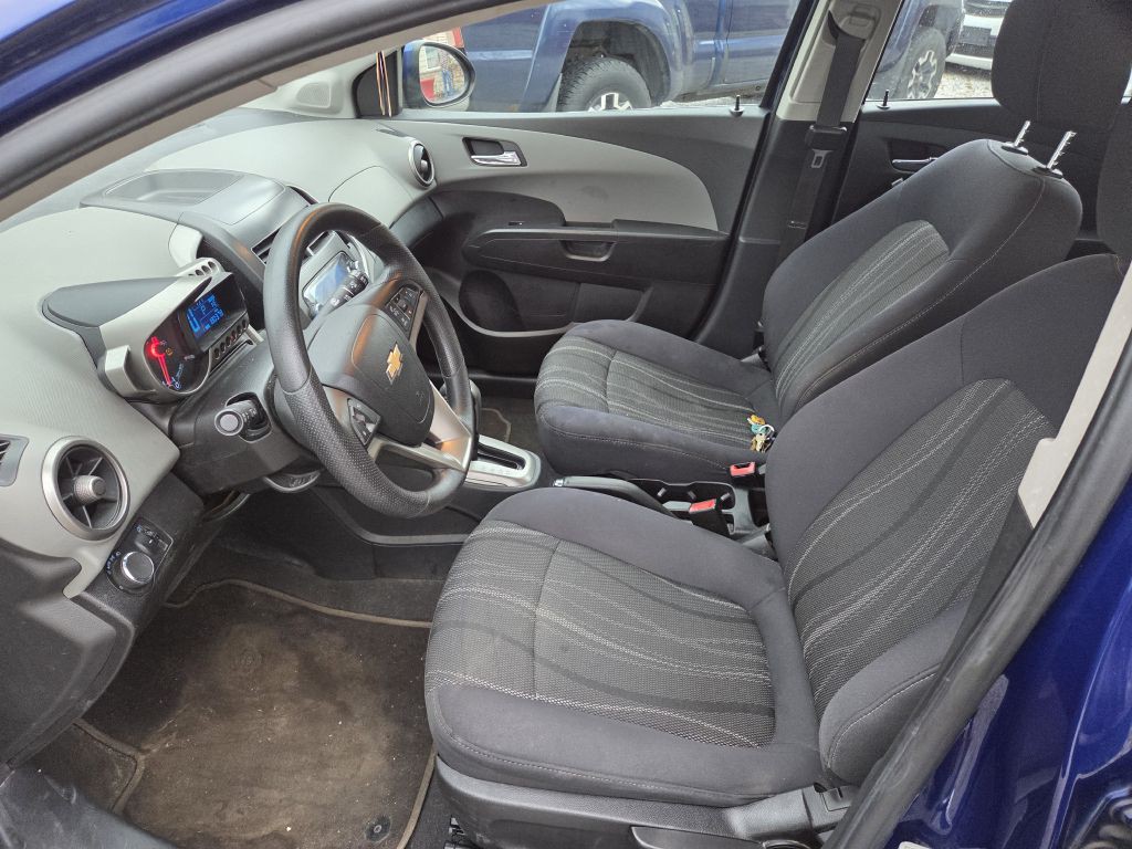 2012 Chevrolet Sonic Image 6