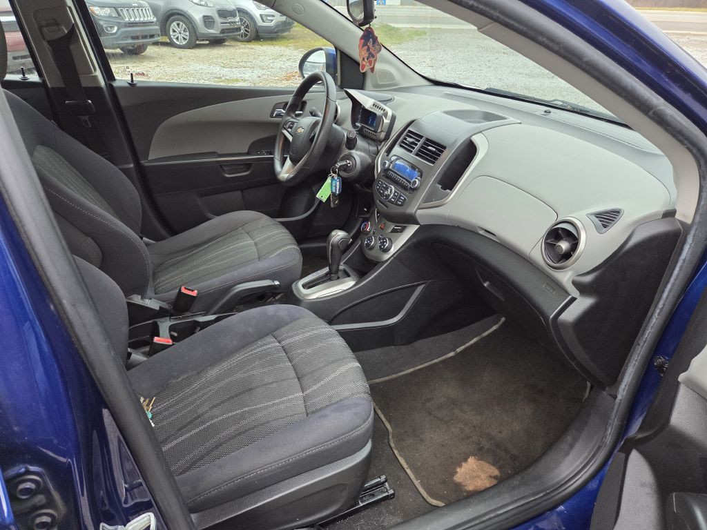 2012 Chevrolet Sonic Image 9