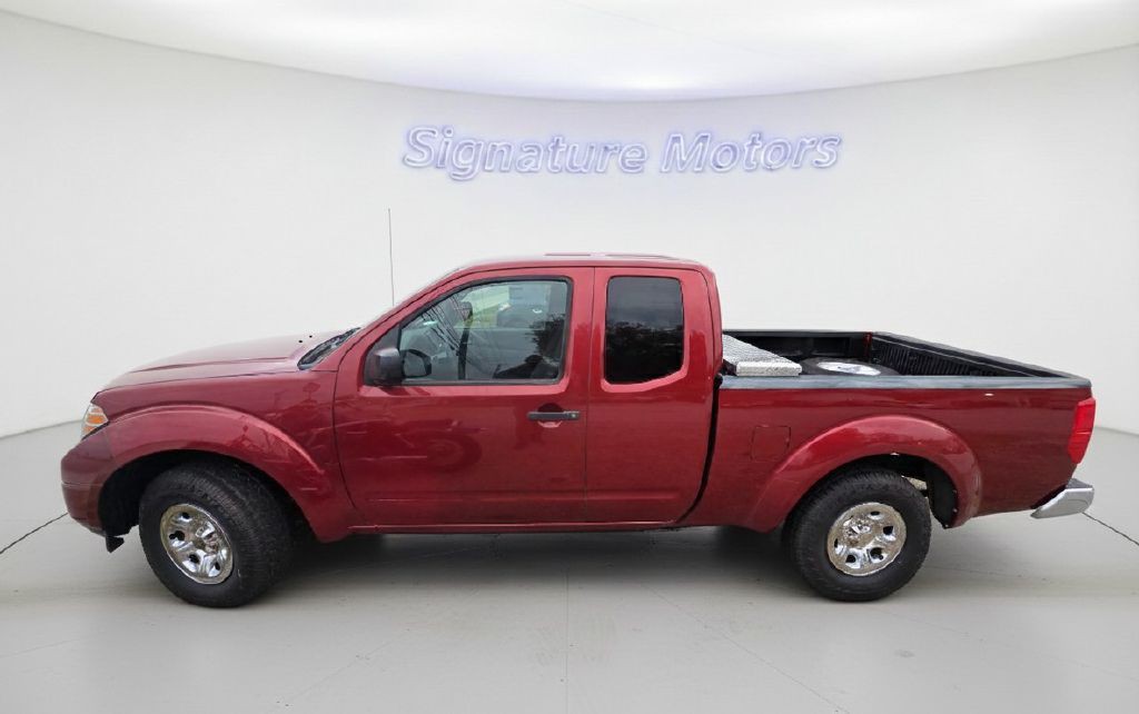 2014 Nissan Frontier Image 3