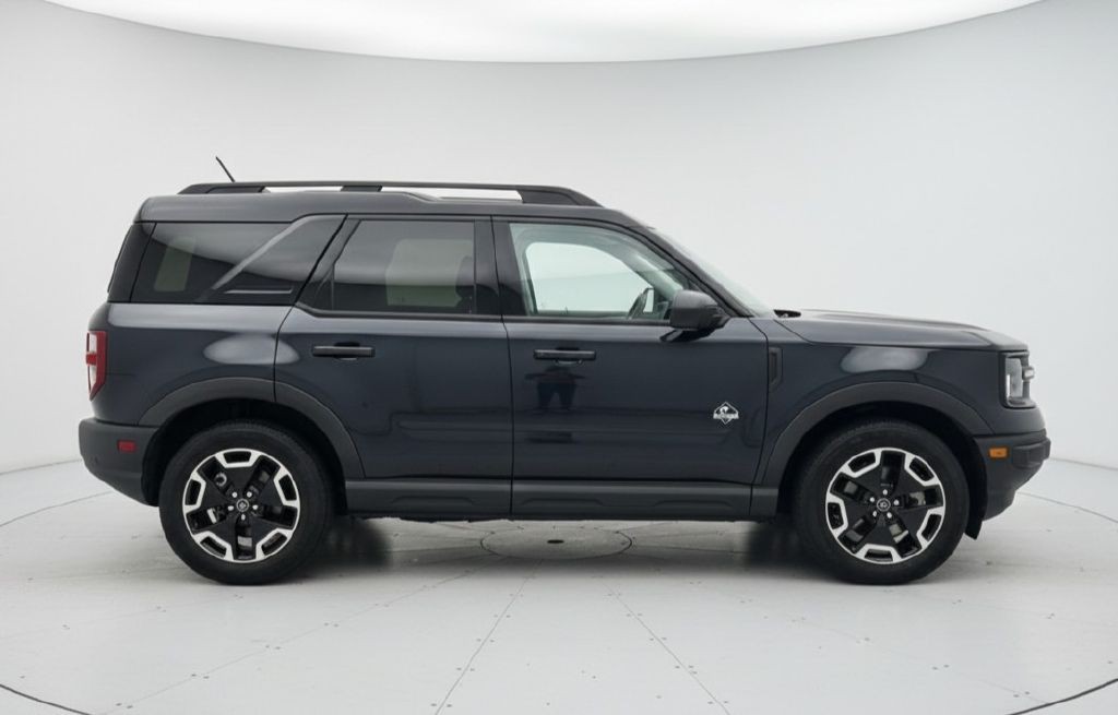 2021 Ford Bronco Image 4