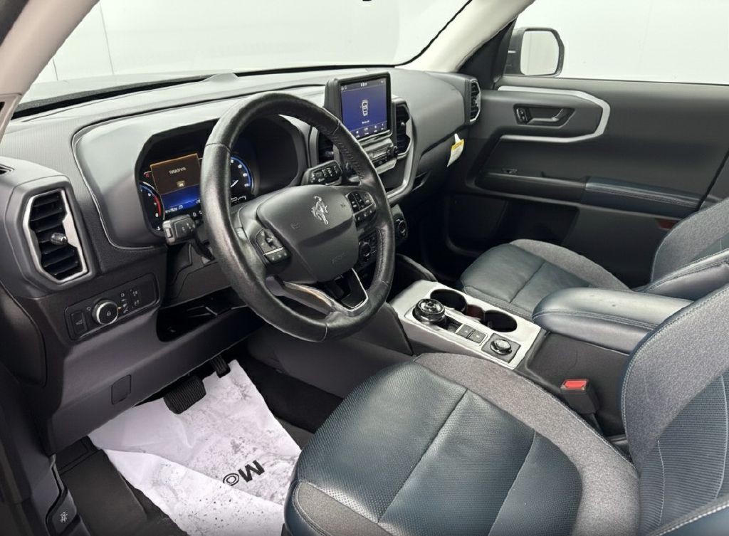 2021 Ford Bronco Image 6