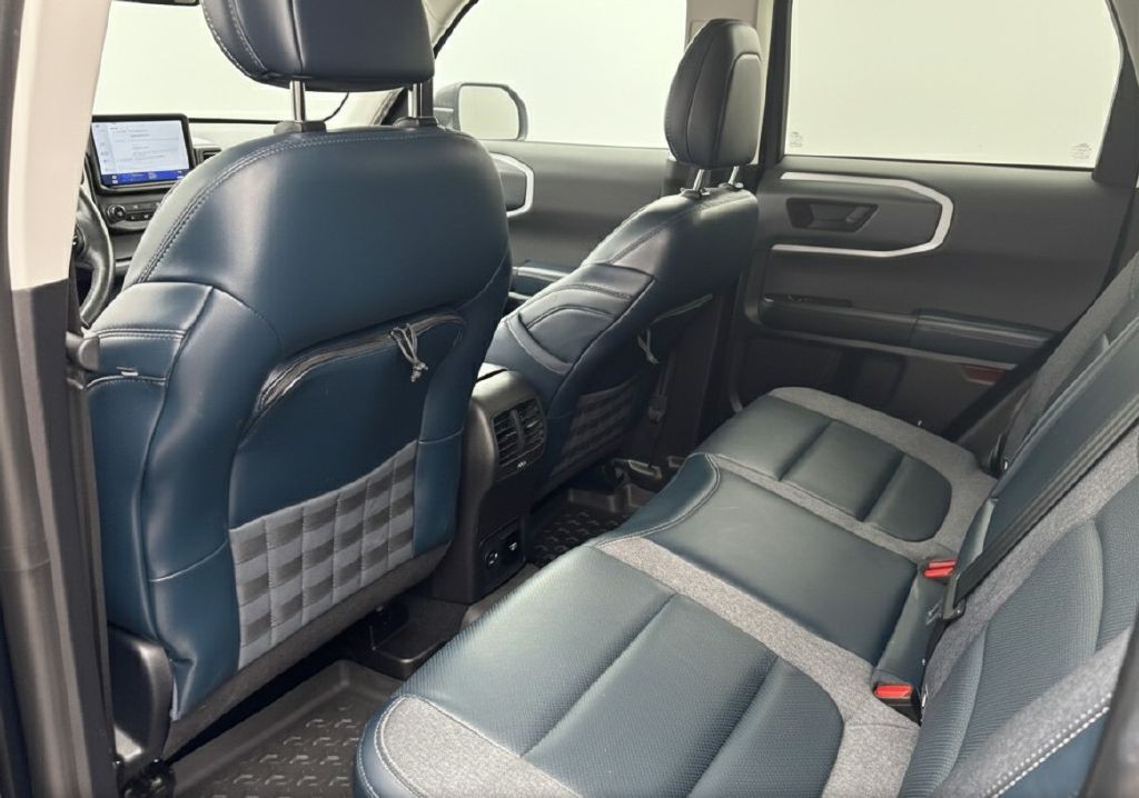 2021 Ford Bronco Image 7