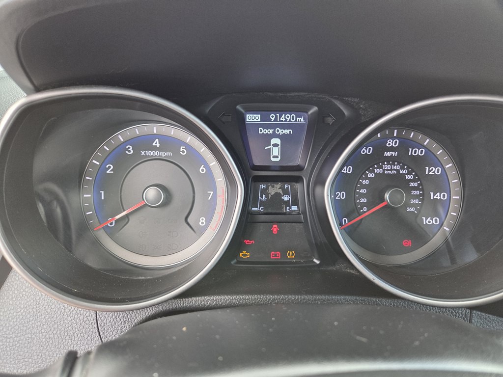 2013 Hyundai Elantra Image 10