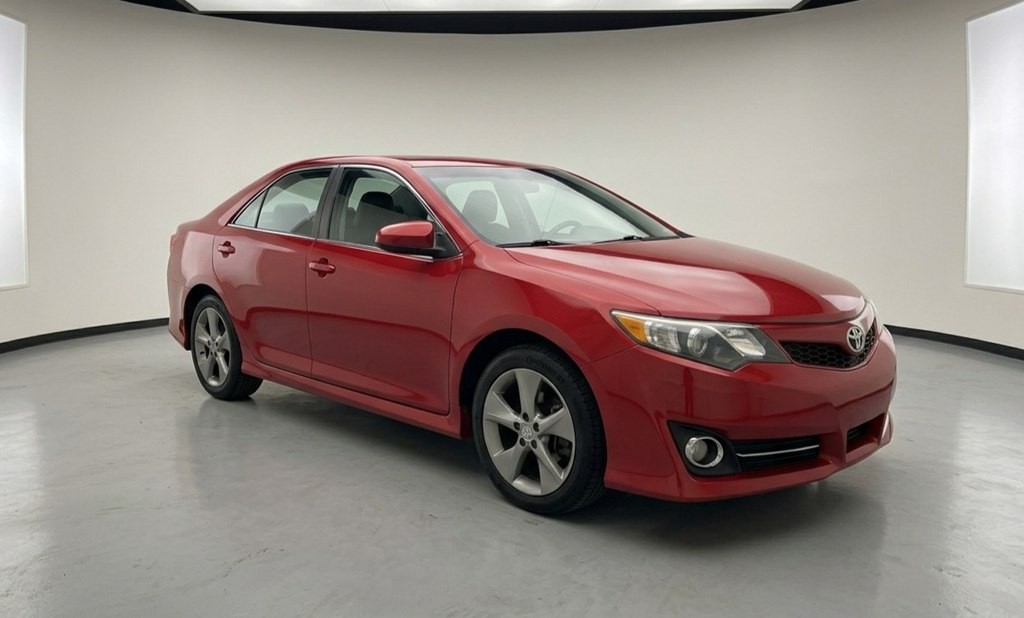 2014 Toyota Camry Image 3