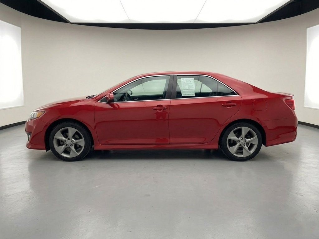 2014 Toyota Camry Image 8