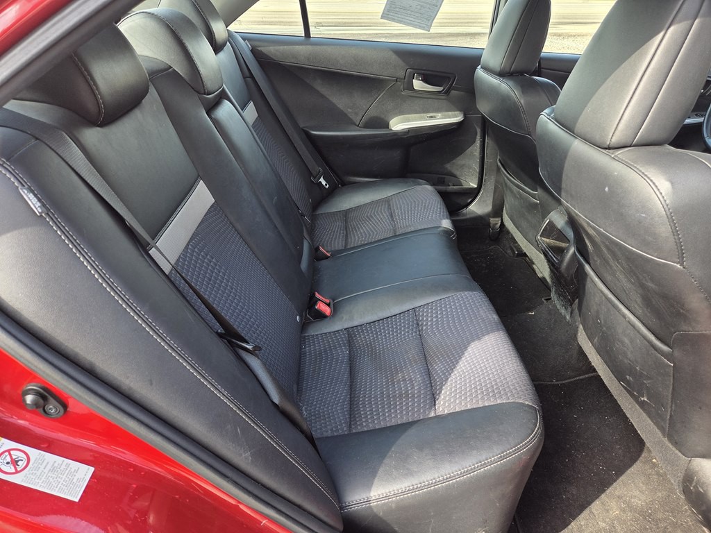 2014 Toyota Camry Image 11