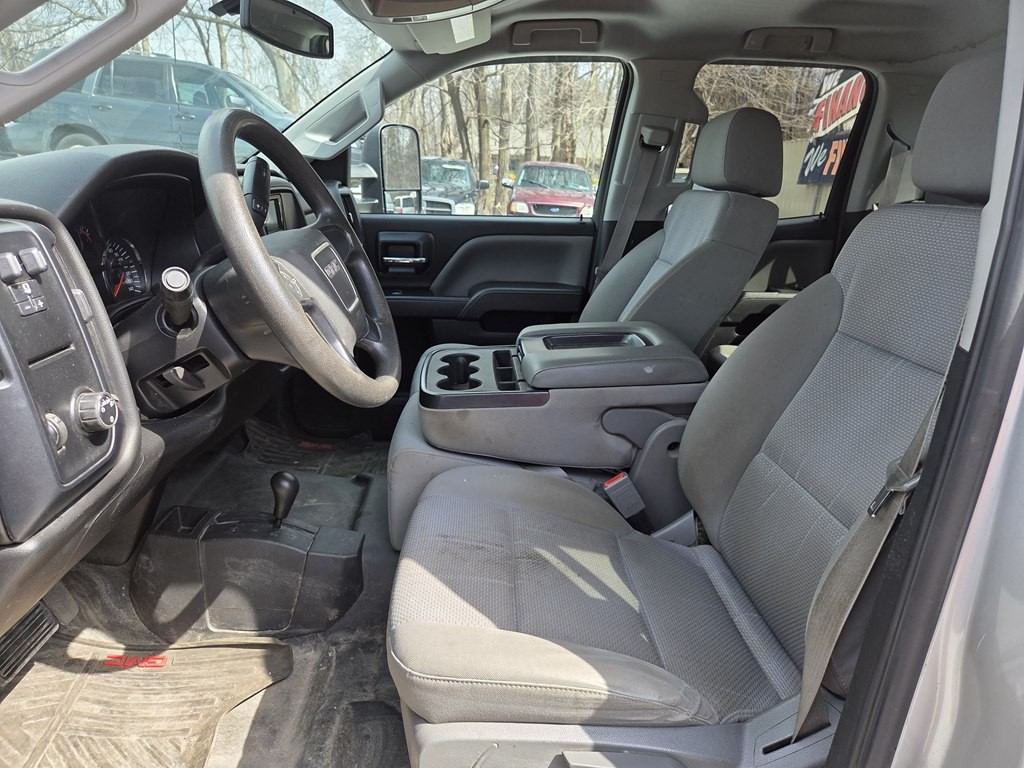 2015 GMC Sierra Image 9