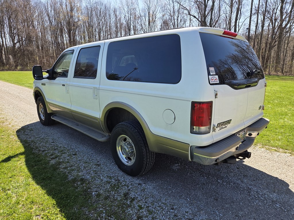 2001 Ford Excursion Image 3
