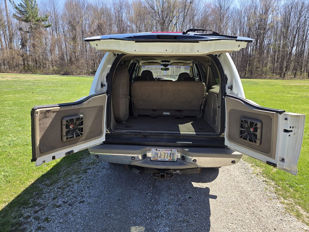 2001 Ford Excursion Image 12