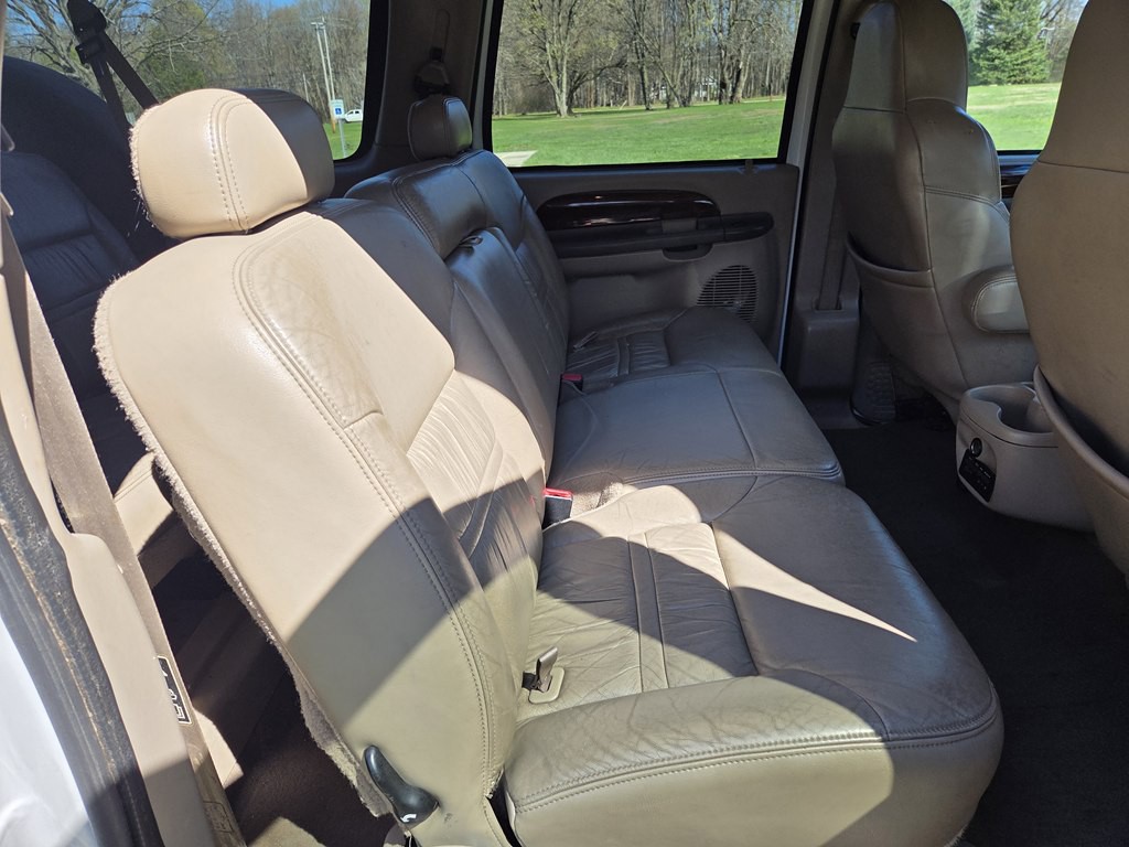 2001 Ford Excursion Image 13