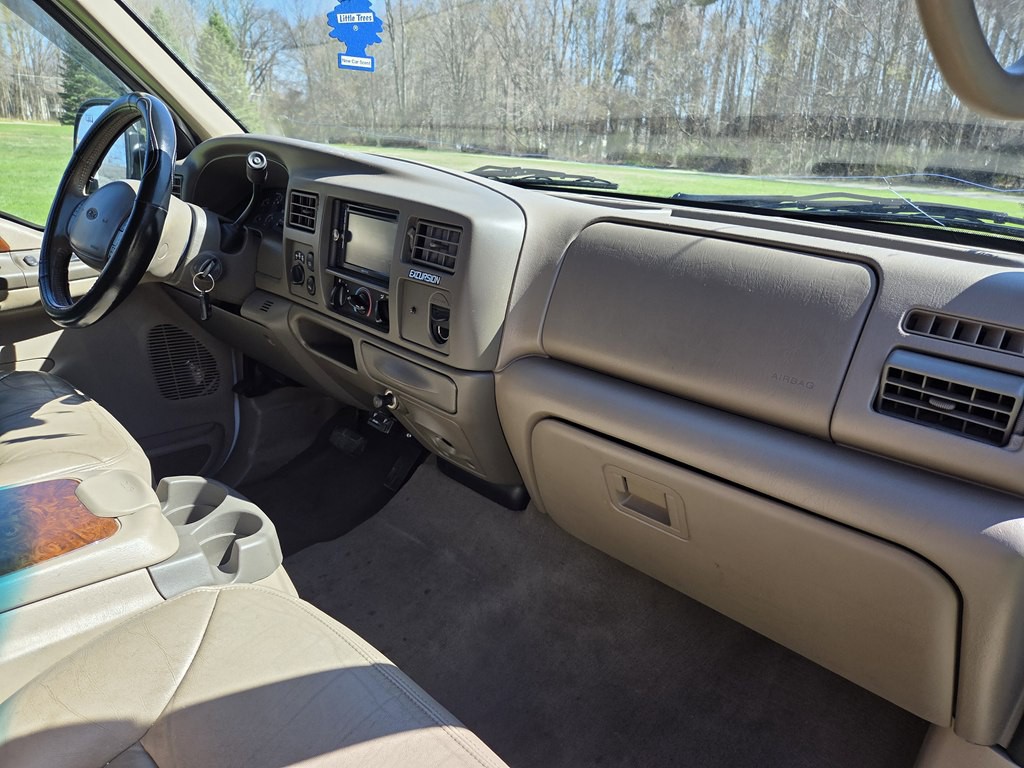 2001 Ford Excursion Image 17