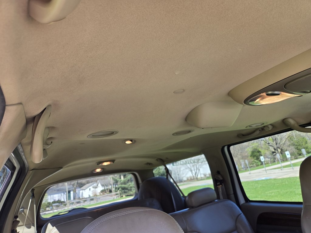 2001 Ford Excursion Image 18