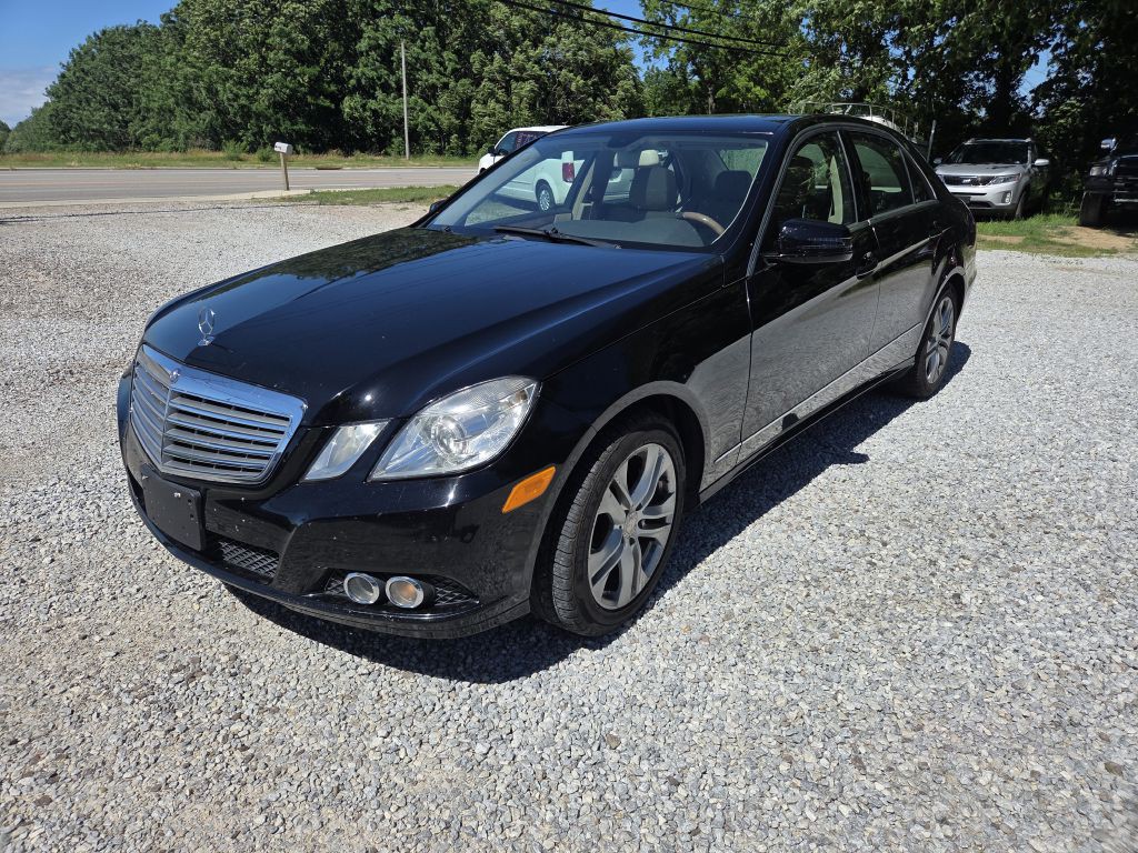 2011 Mercedes-Benz E-Class Image 1
